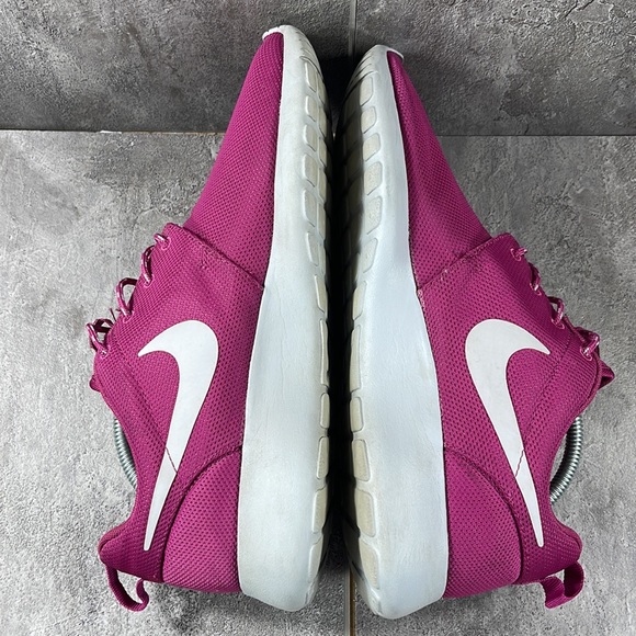 Nike Women’s Roshe Run Running Shoes Size 9.5 - Picture 5 of 8